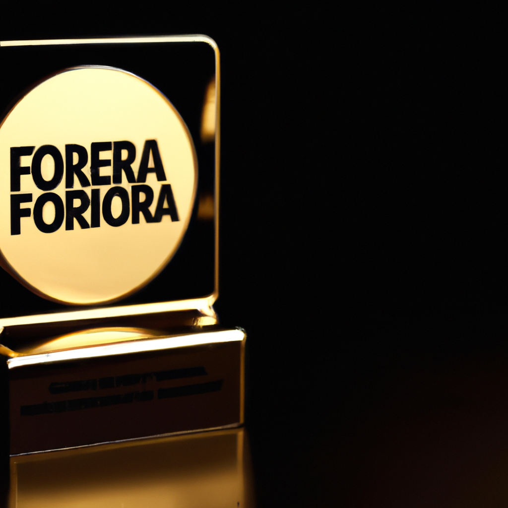 Trofeo dorado FOPEA a investigación, fotografía con luz brillante